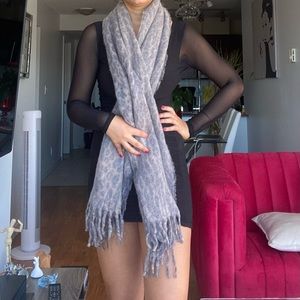Italian brand new scarf, tag on